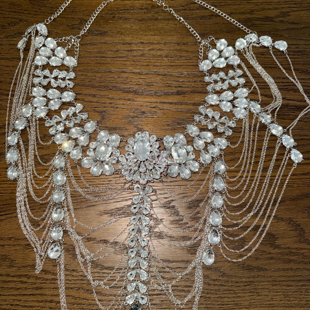 Elegant Silver Crystal Necklace